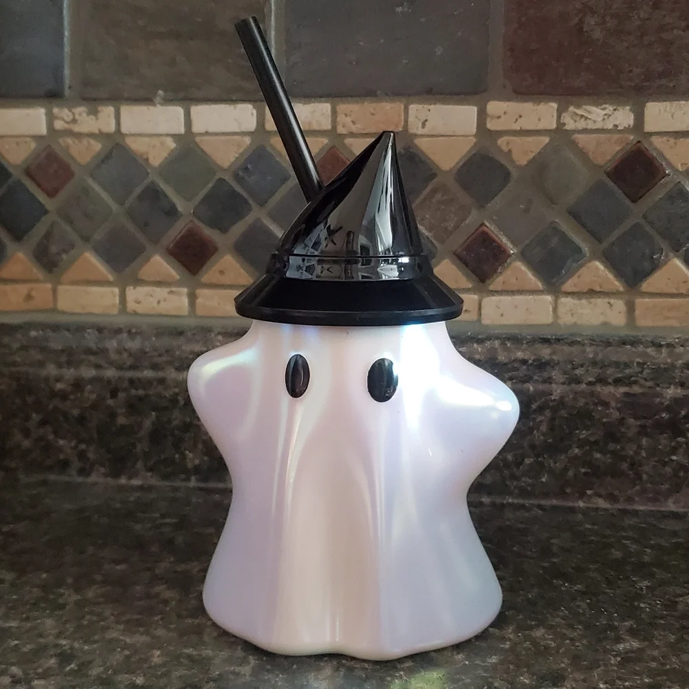 Pearlescent Ghost & Purple Magic Potion Halloween Party Sipper Cups With Straws